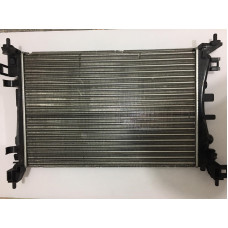 fiat grande punto 1-4 8 valf su radyatoru